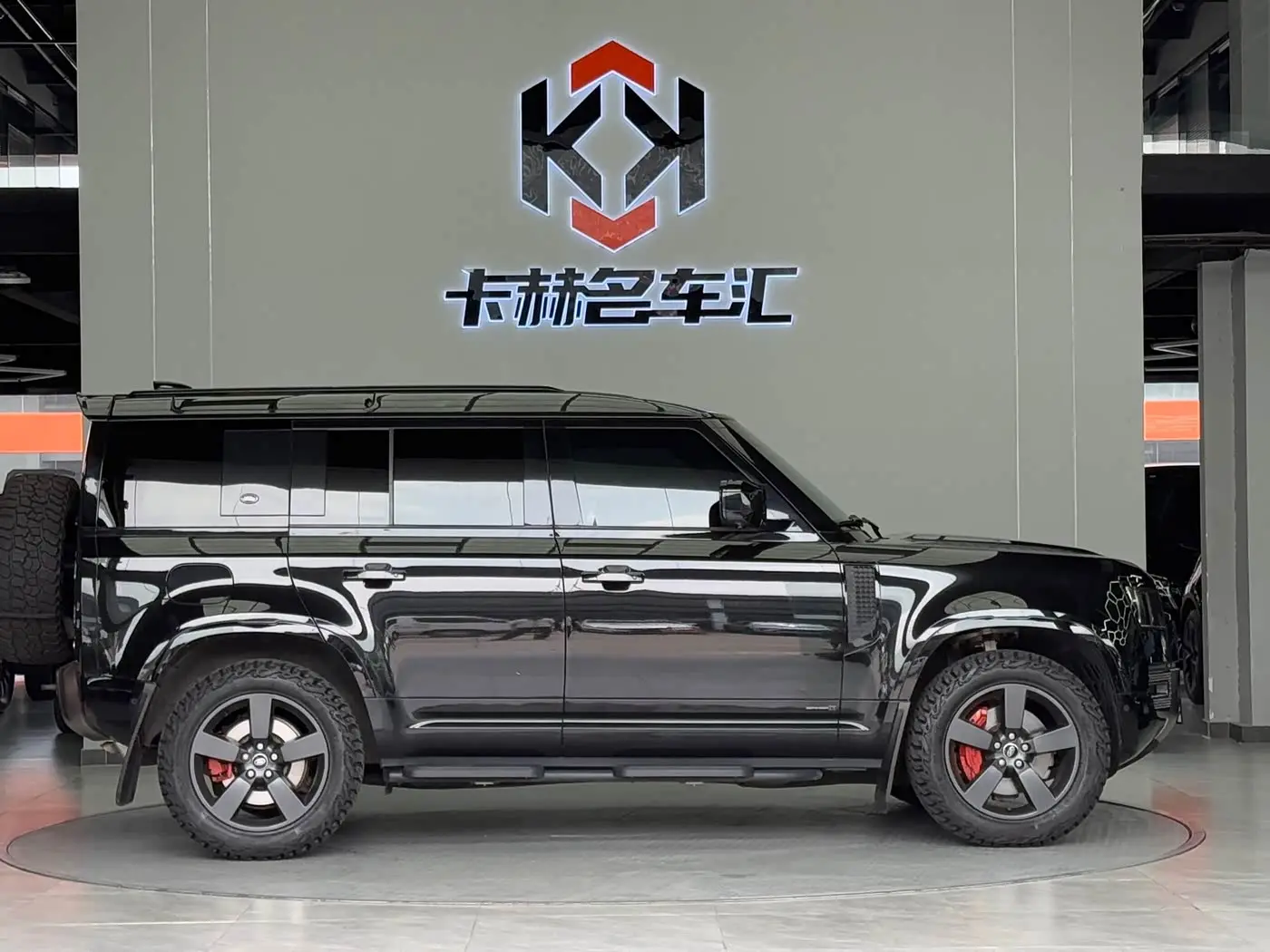 Land Rover Defender 2022 — ფოტო 5/16