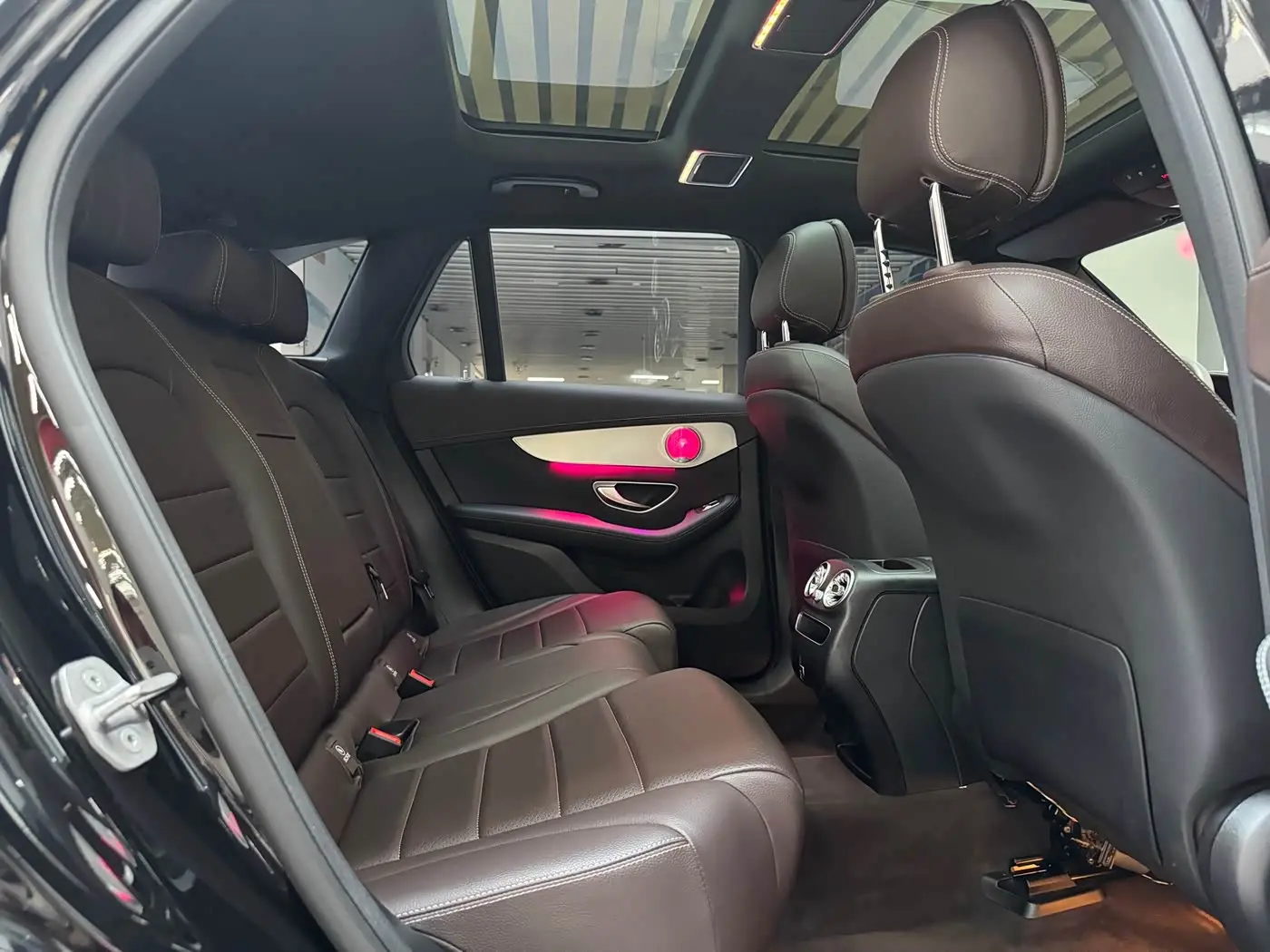 Mercedes-Benz GLC 2022 — Photo 20/20