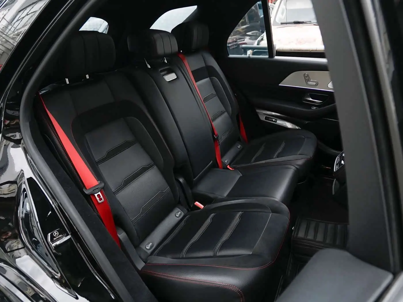 Mercedes-Benz GLE AMG 2021 — Photo 12/15