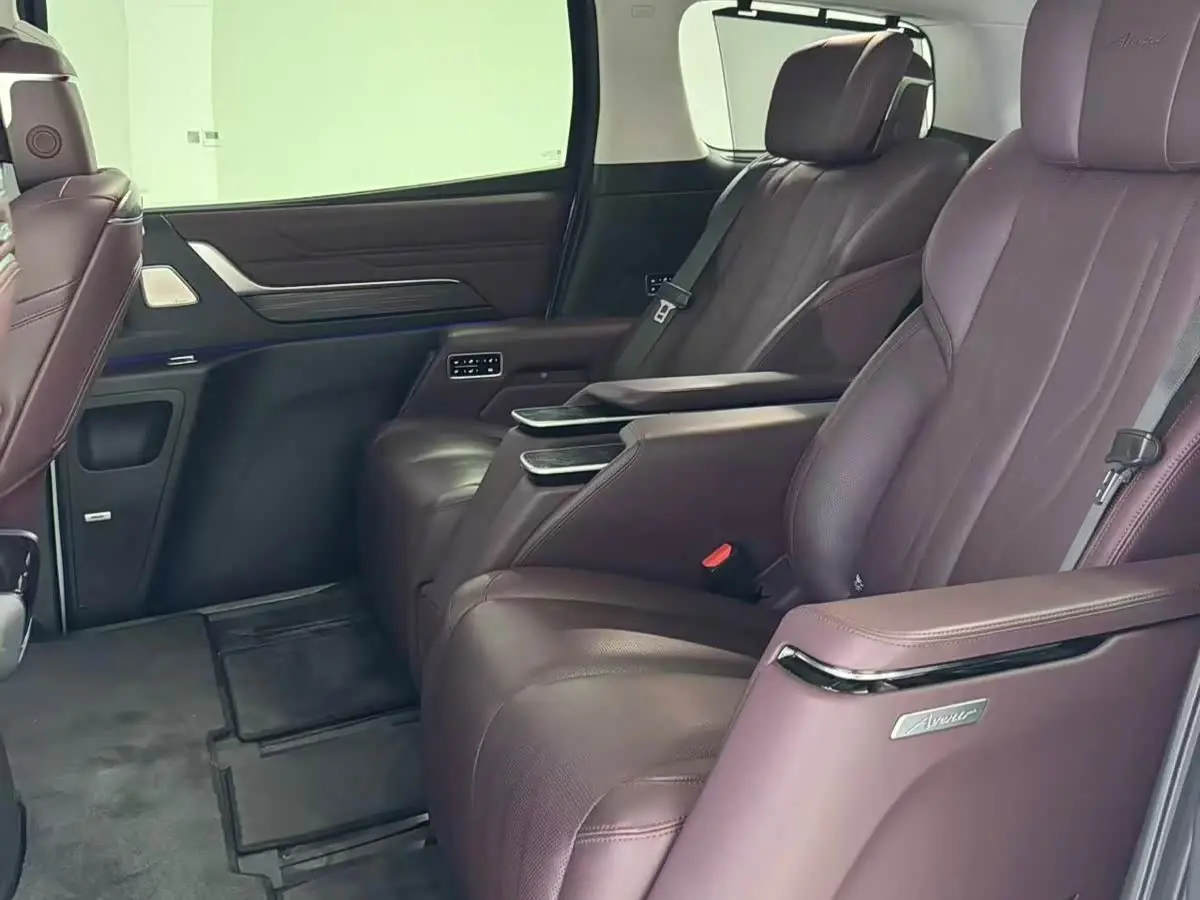Buick Century 2024 — Photo 7/9