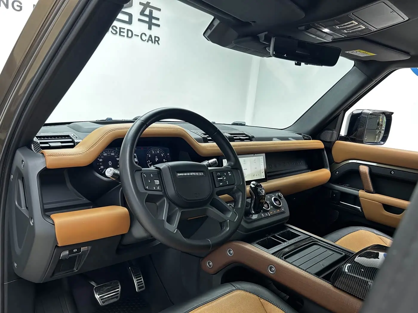 Land Rover Defender 2021 — ფოტო 8/20