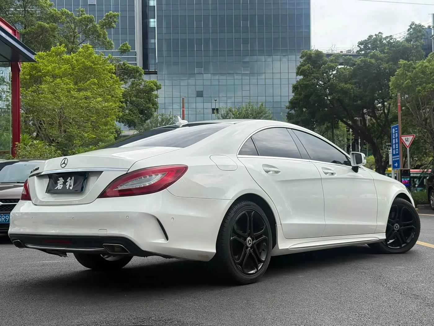 Mercedes-Benz CLS 2017 — Фото 4/18