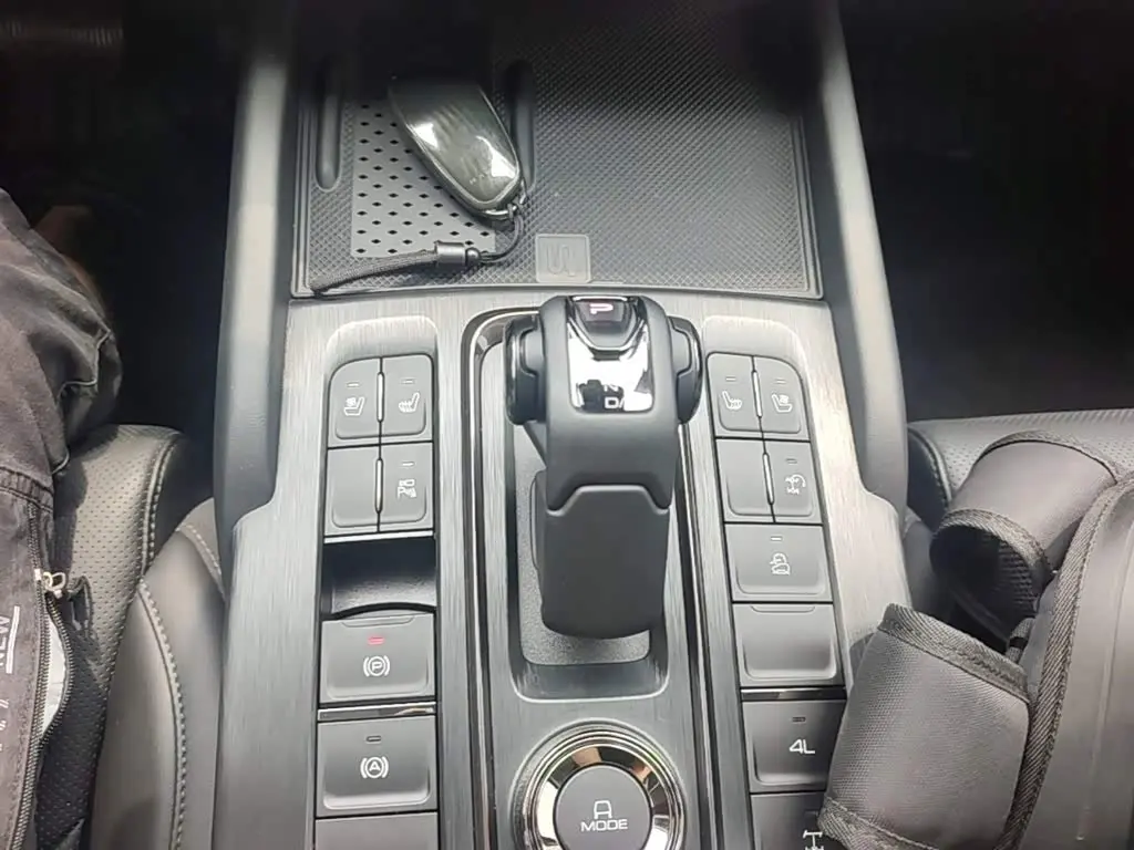 Haval H9 2025 — Photo 14/20