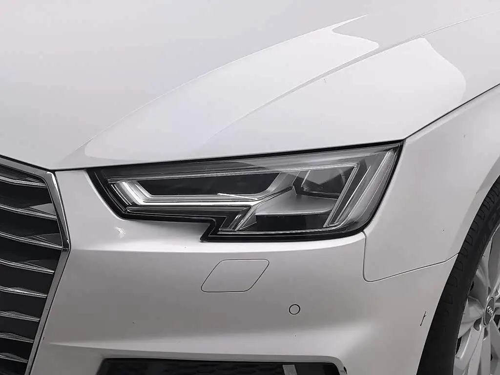 Audi A4L 2019 — Фото 7/20