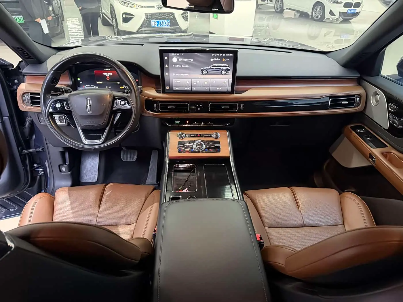 Lincoln Aviator 2021 — Photo 9/9