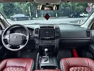 Toyota Land Cruiser 2015 — Şəkil 5/13