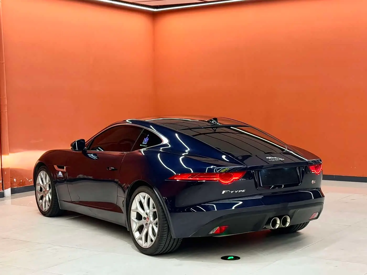 Jaguar F-TYPE 2017 — Photo 9/11