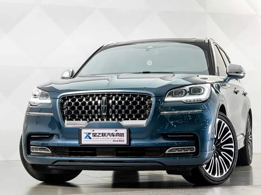 Lincoln Aviator 2023 — Photo 3/20