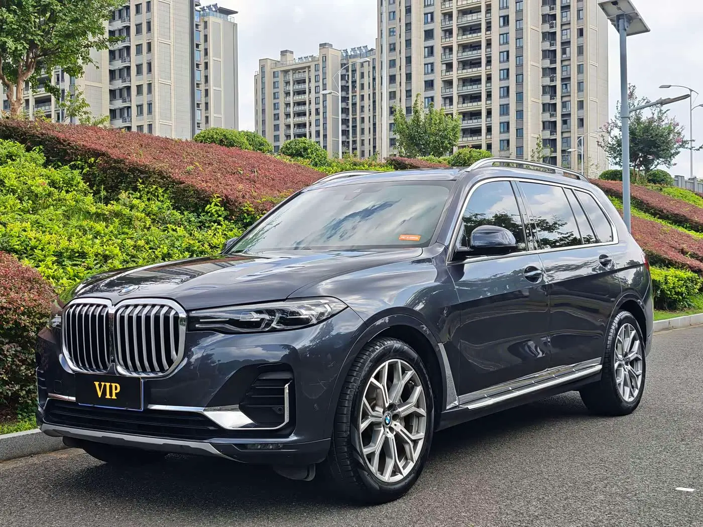 BMW X7 2019 — Photo 1/18