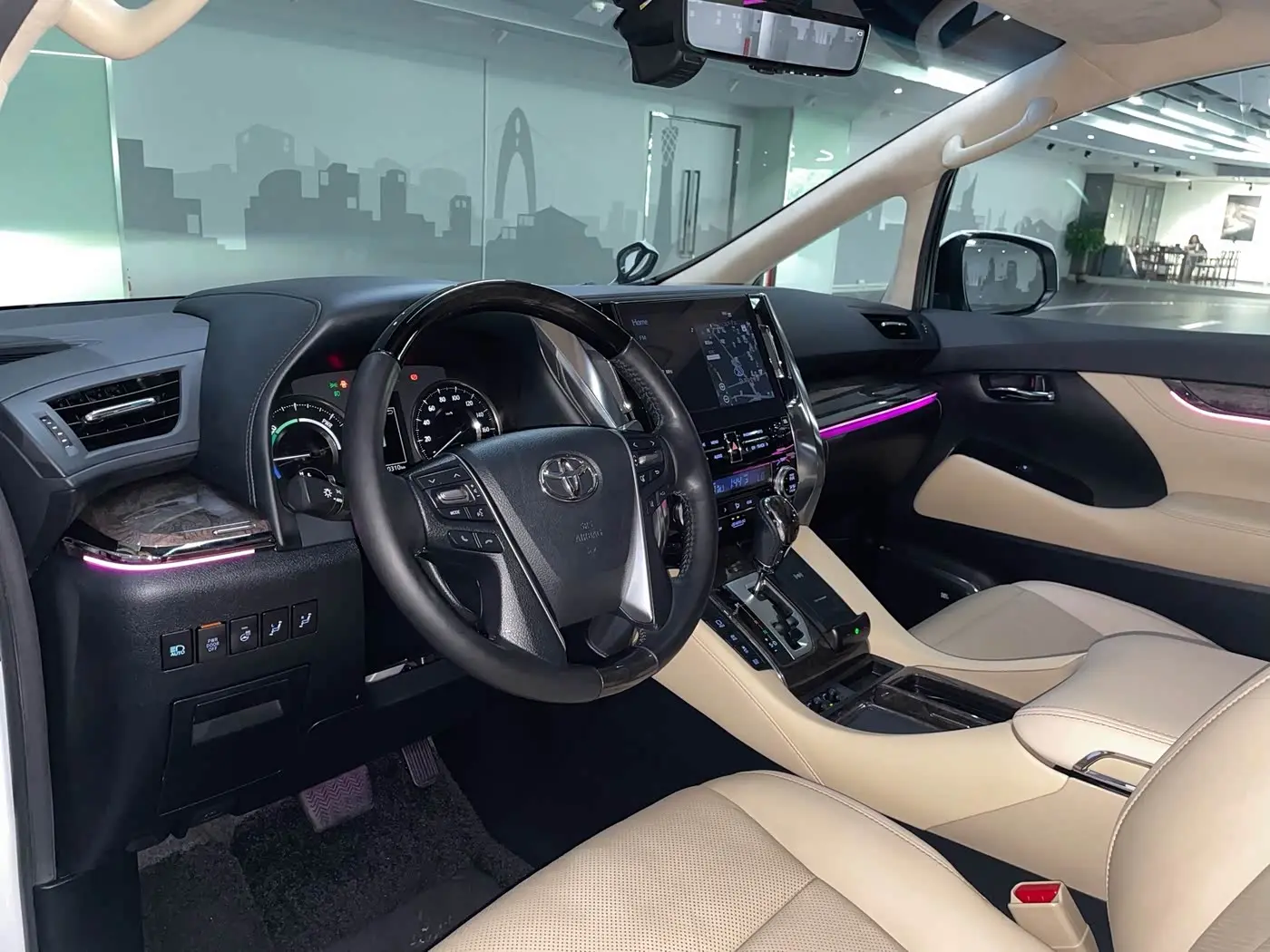 Toyota Alphard 2021 — Photo 9/20