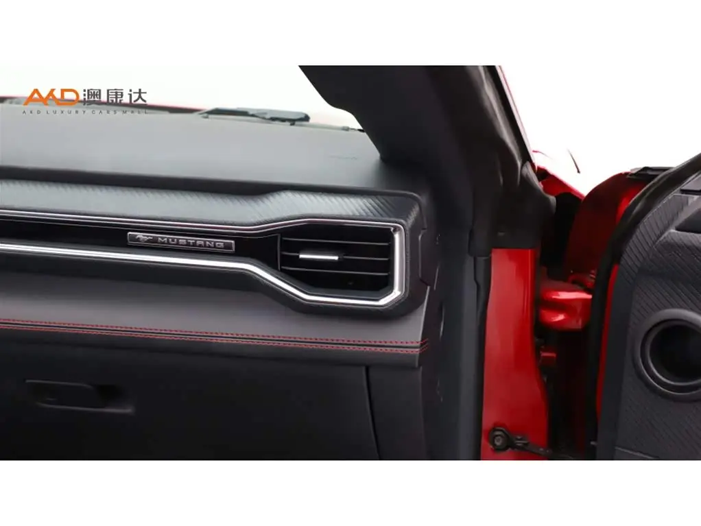 Ford Mustang 2024 — Photo 9/10
