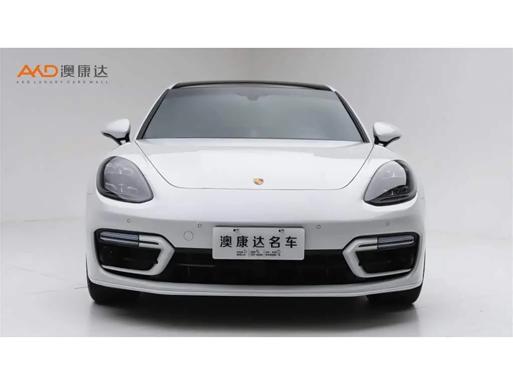 Porsche Panamera 2022 — Photo 2/10