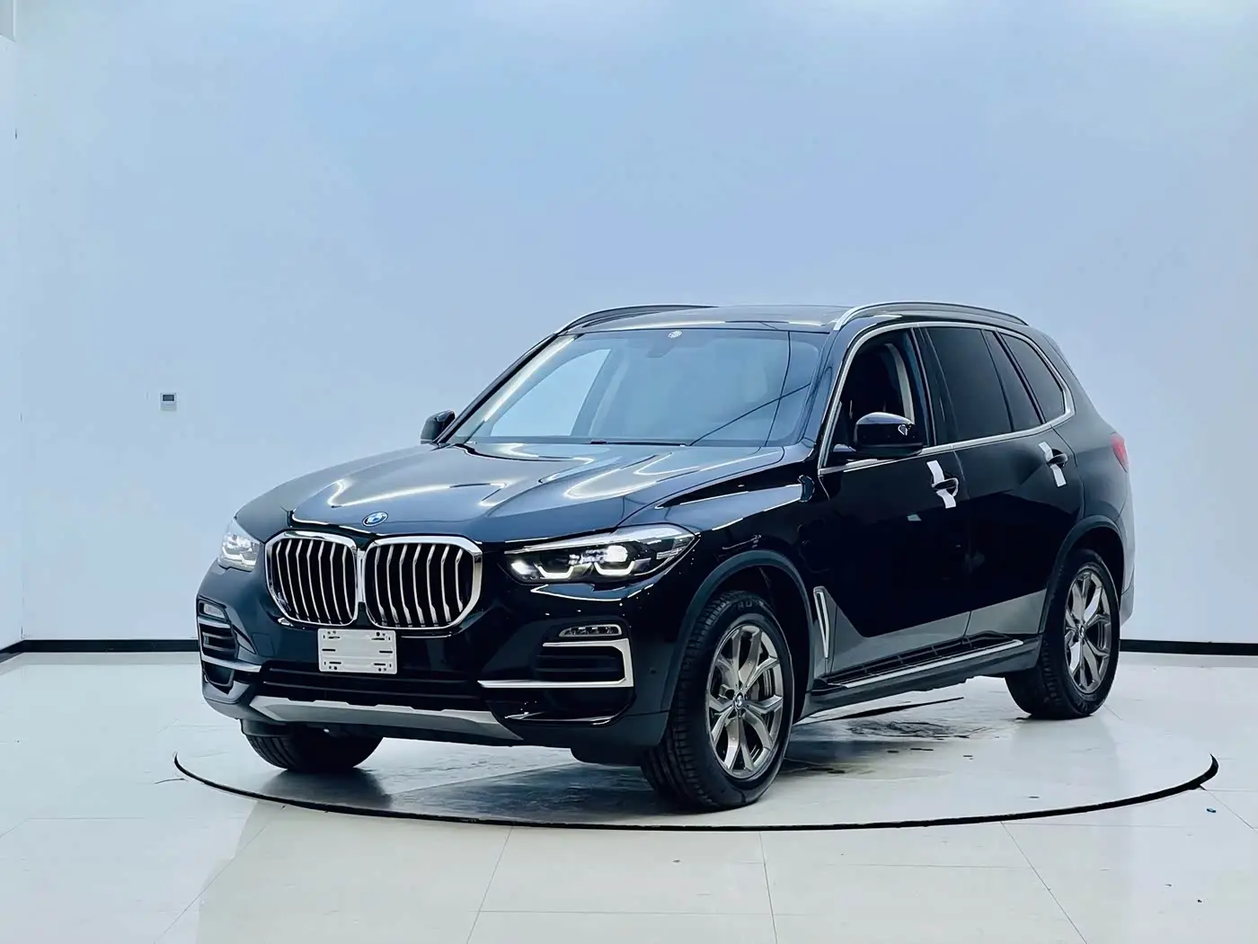 BMW X5 New Energy, 2023