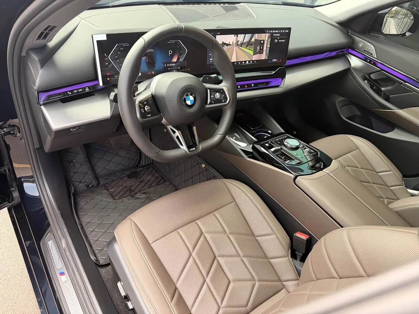 BMW 5 Series 2025 — ფოტო 6/20