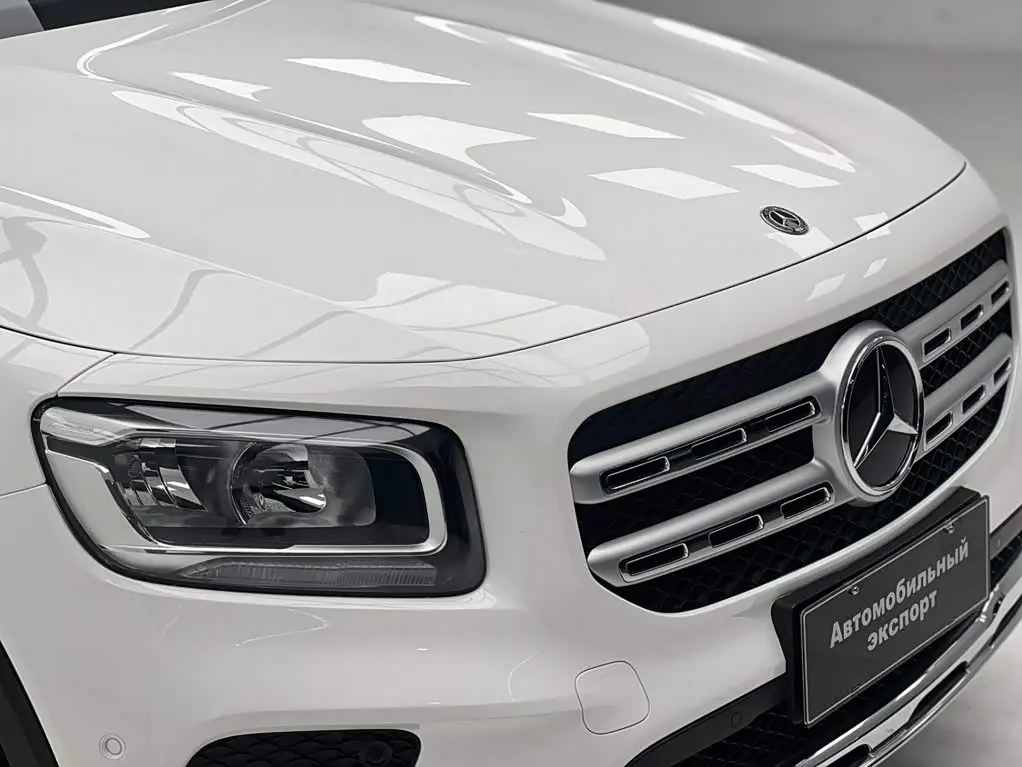 Mercedes-Benz GLB 2021 — Photo 6/20
