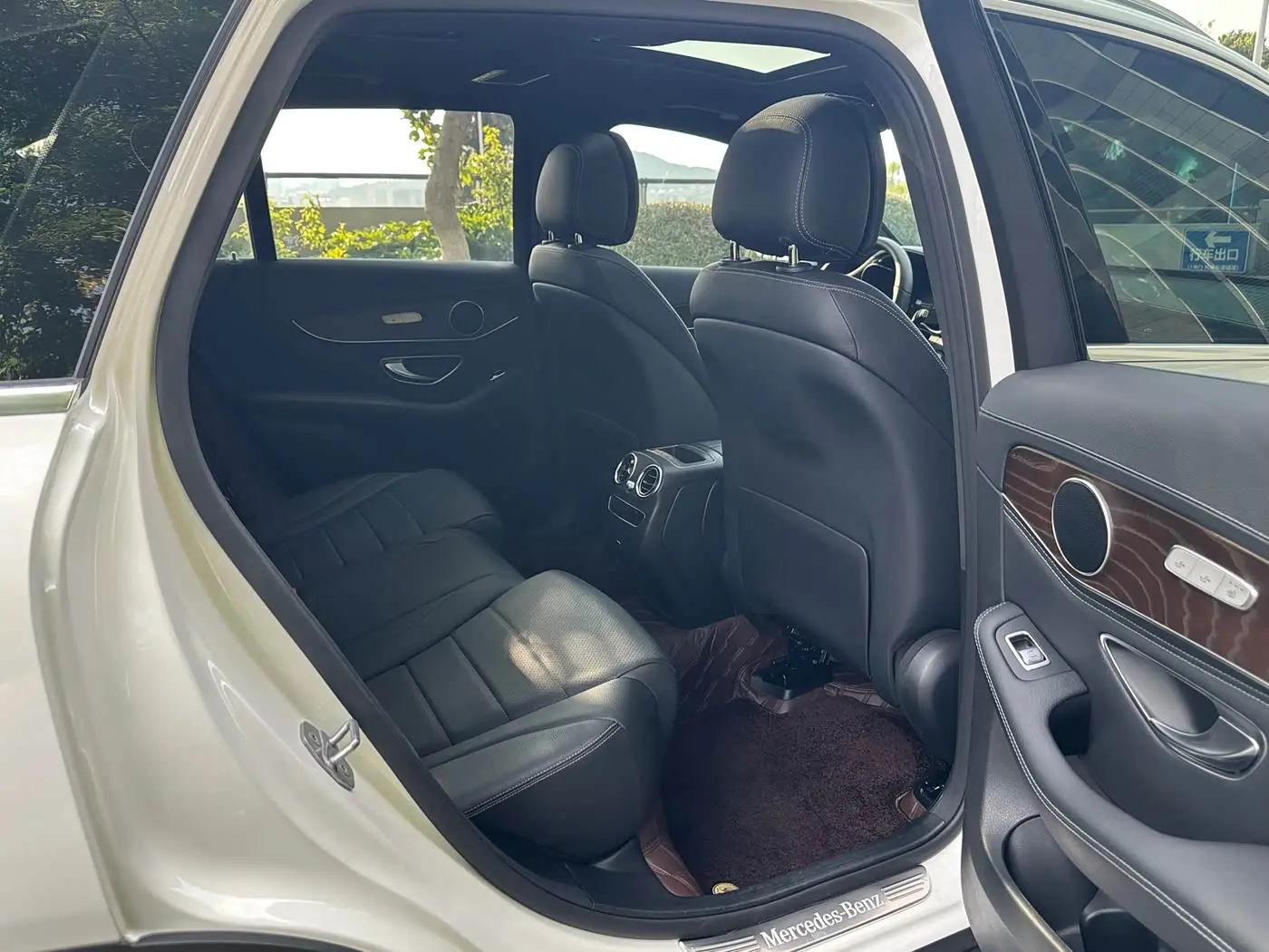 Mercedes-Benz GLC 2019 — Фото 10/14