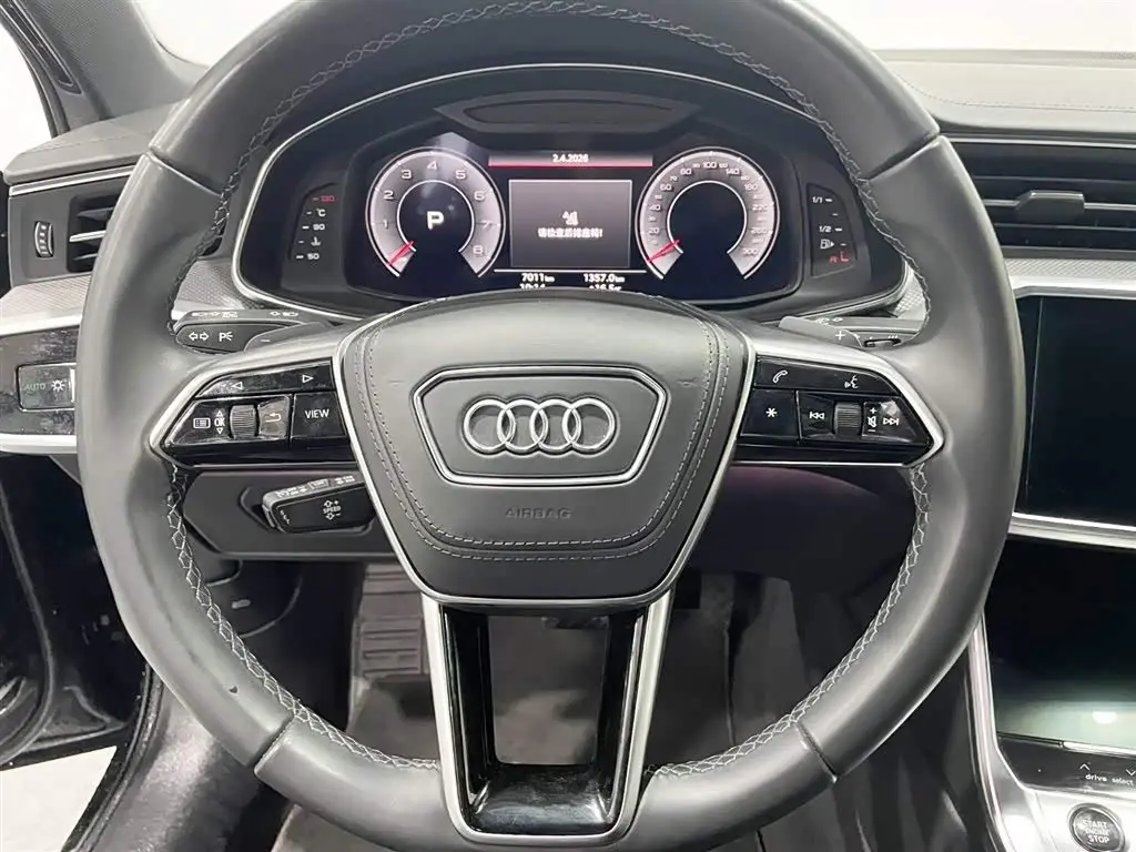 Audi A6L 2024 — Photo 11/13