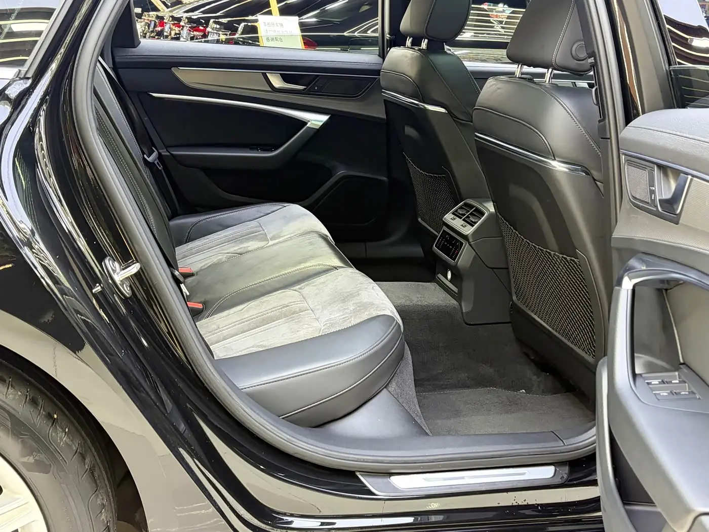 Audi A6L 2021 — Şəkil 14/20