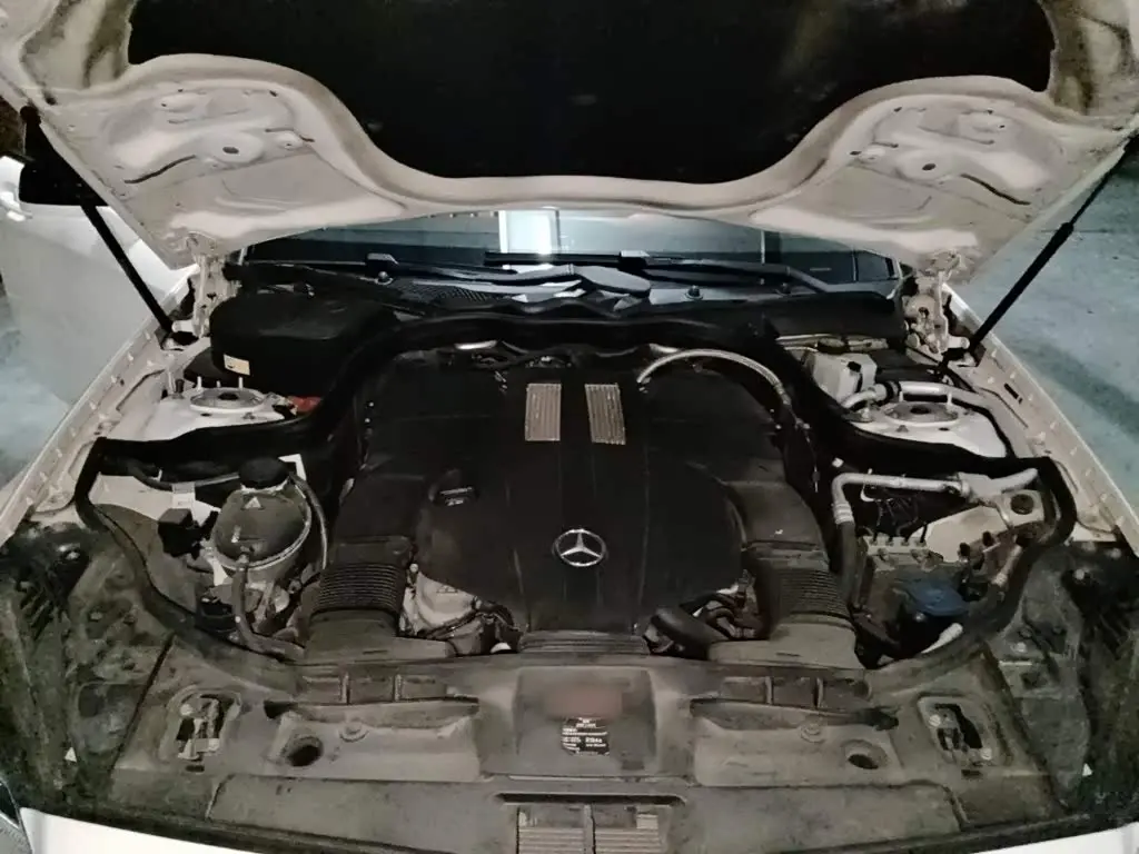 Mercedes-Benz CLS 2015 — Photo 11/20