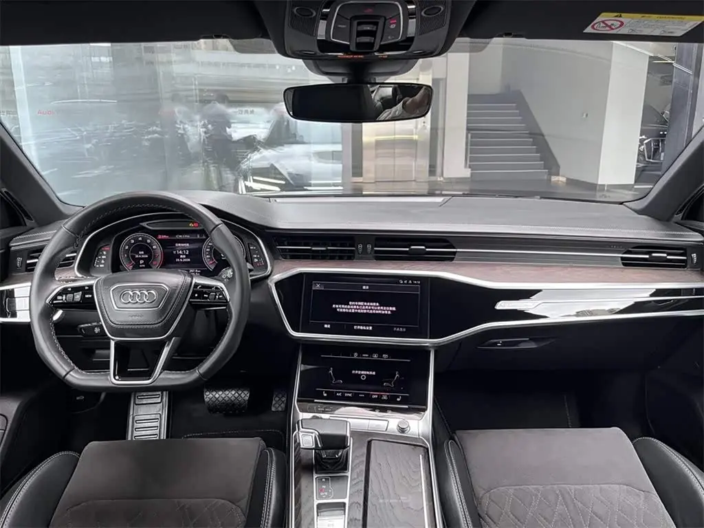 Audi A6L 2023 — Фото 6/17