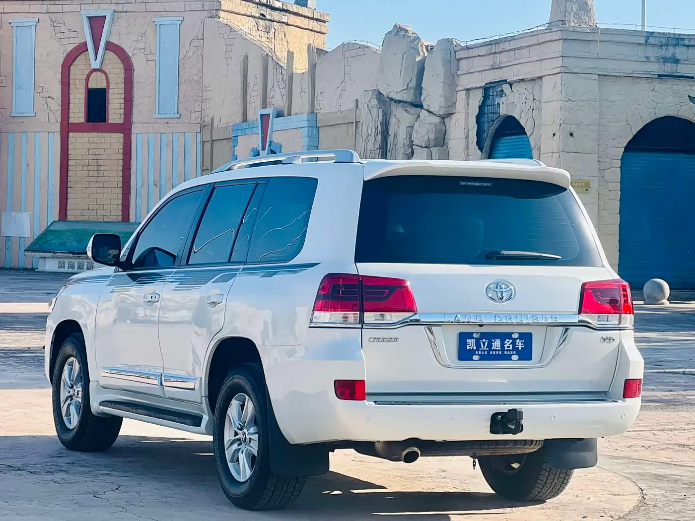Toyota Land Cruiser 2015 — Фото 4/11