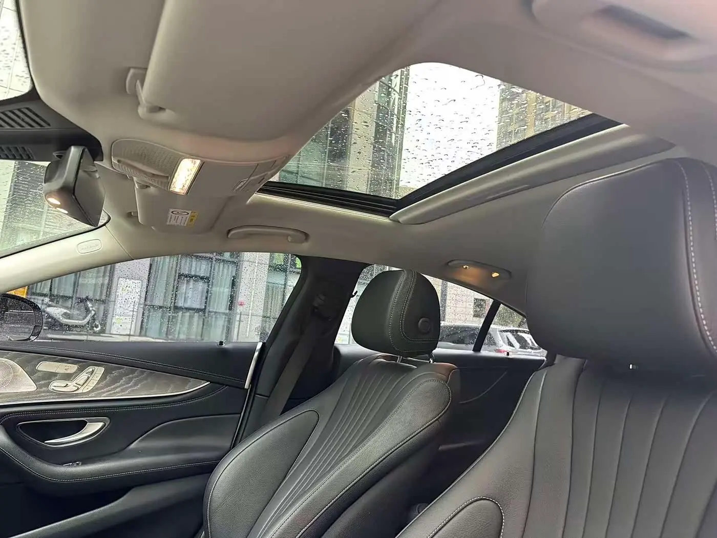 Mercedes-Benz CLS 2021 — Photo 9/11