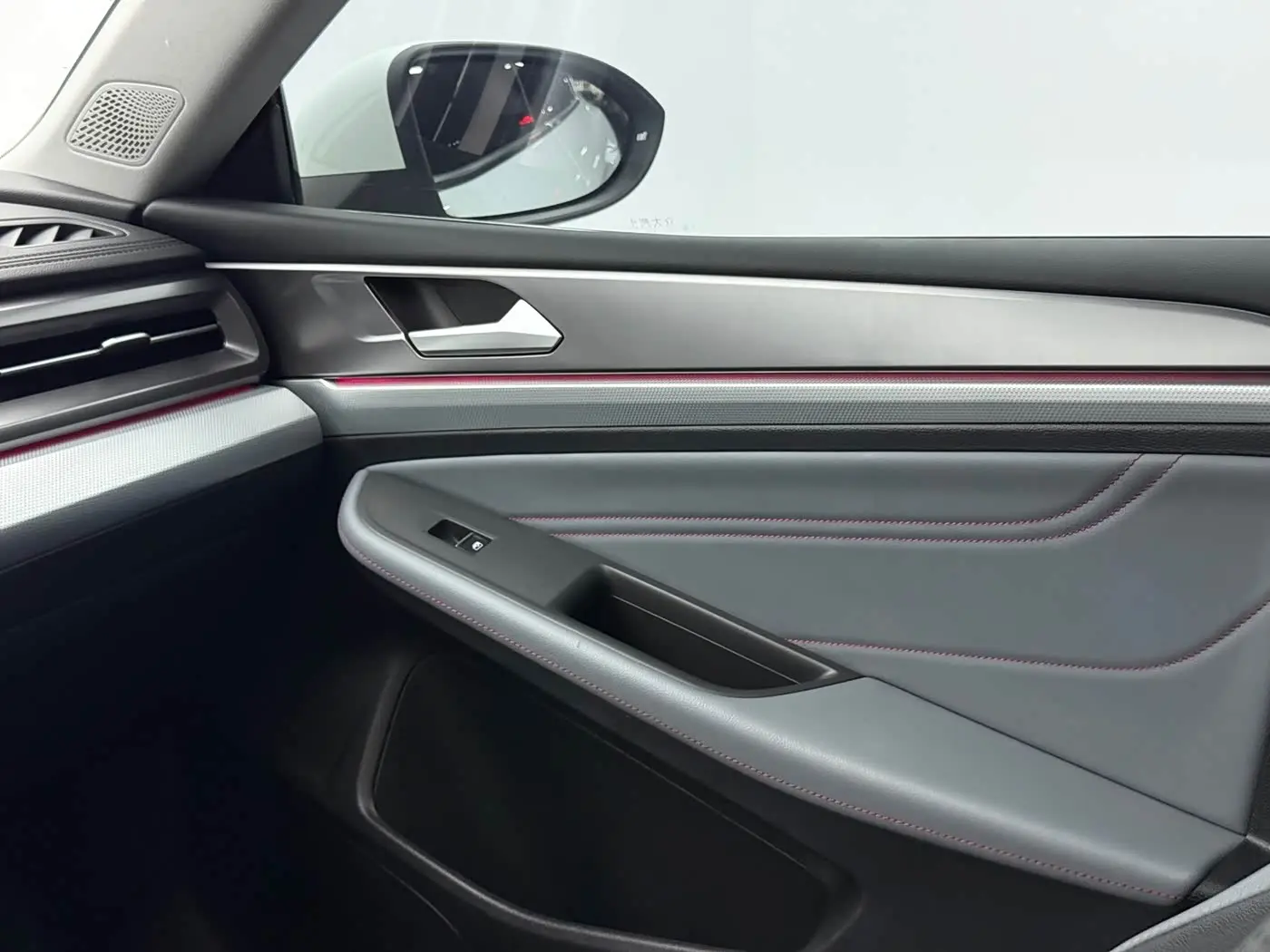 Volkswagen Lamando 2023 — ფოტო 9/20