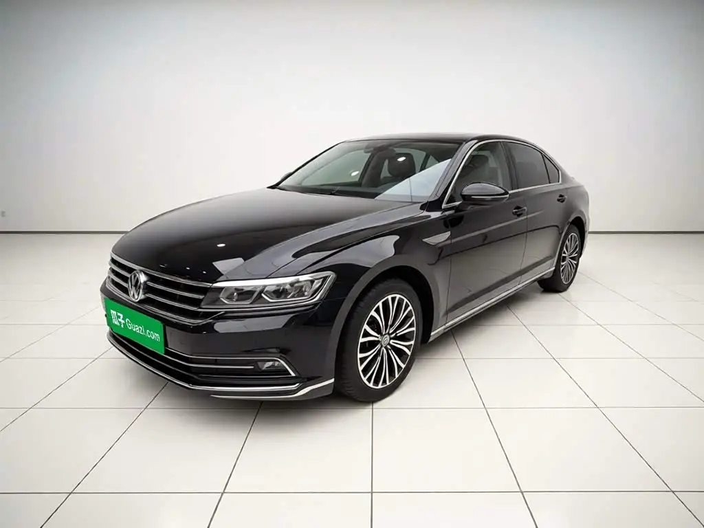 Volkswagen Phideon 2018 — Фото 1/20