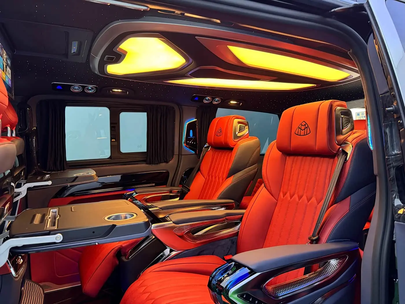 Mercedes-Benz Vito 2025 — Photo 7/20