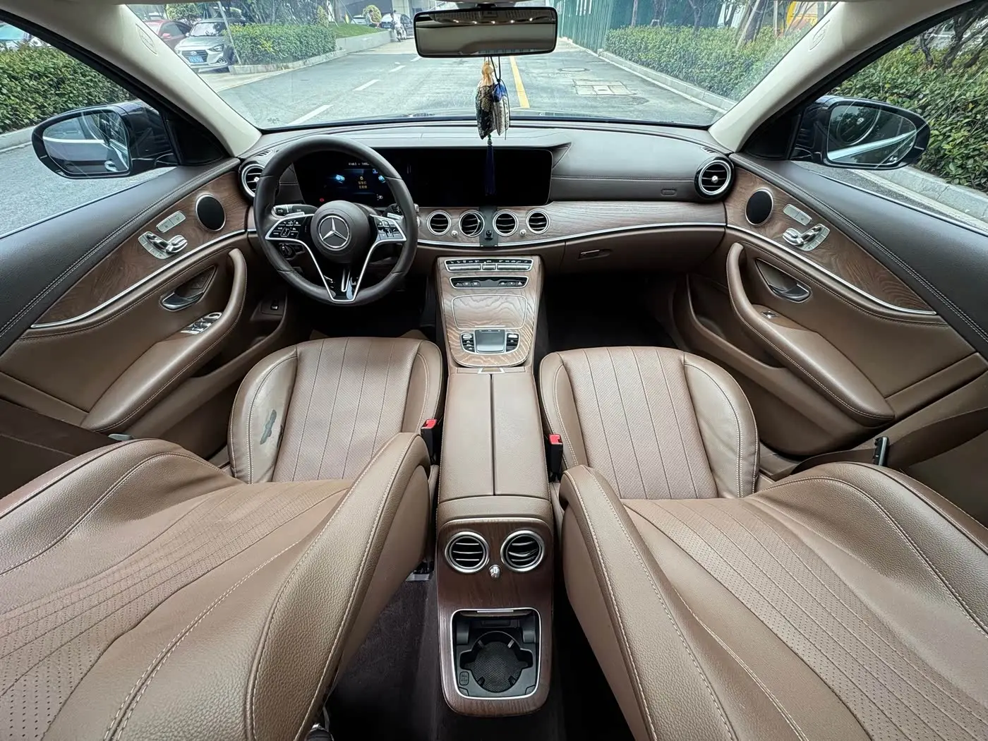 Mercedes-Benz E-Class 2021 — Photo 20/20