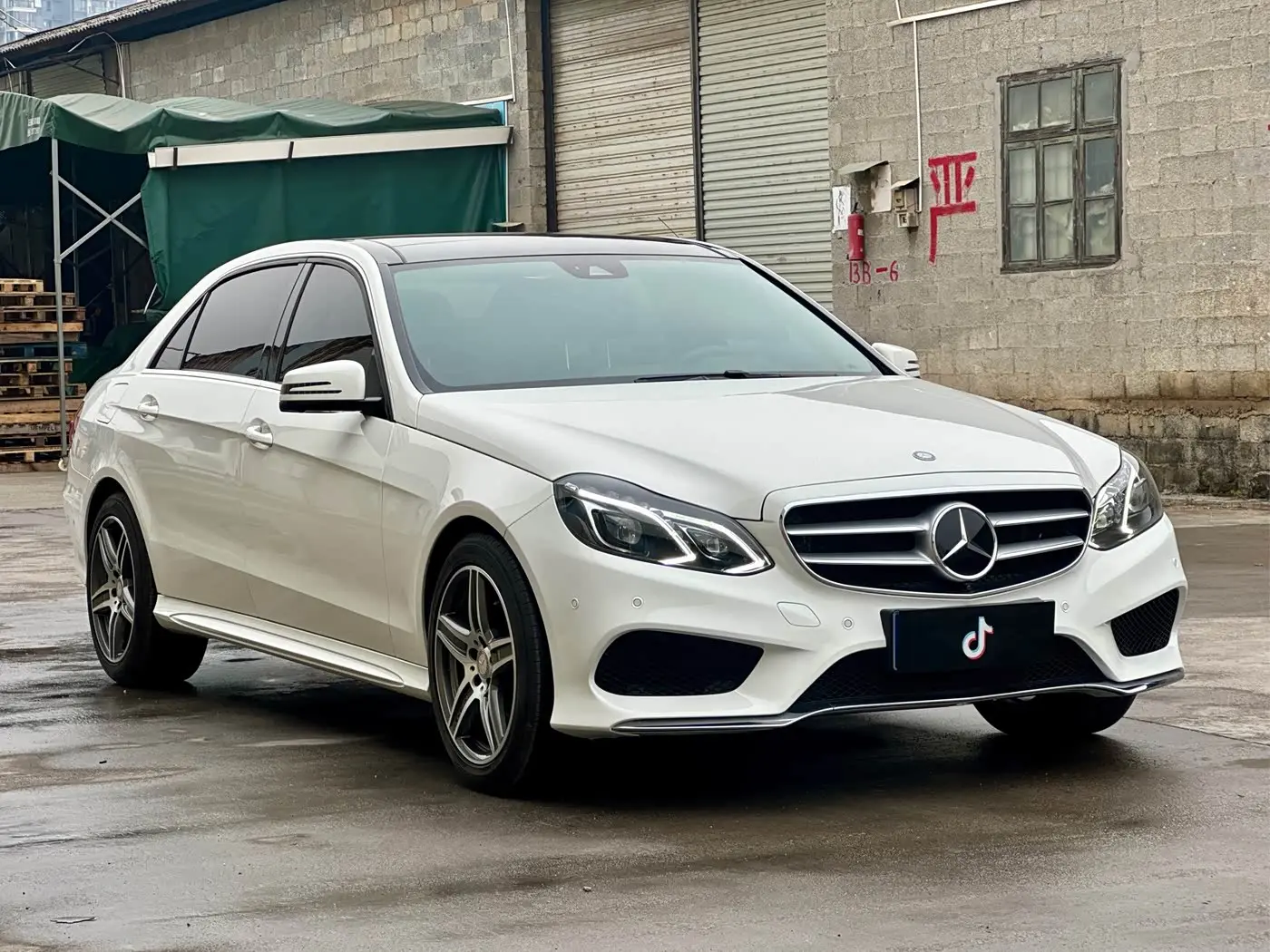 Mercedes-Benz E-Class 2014 — Şəkil 3/16