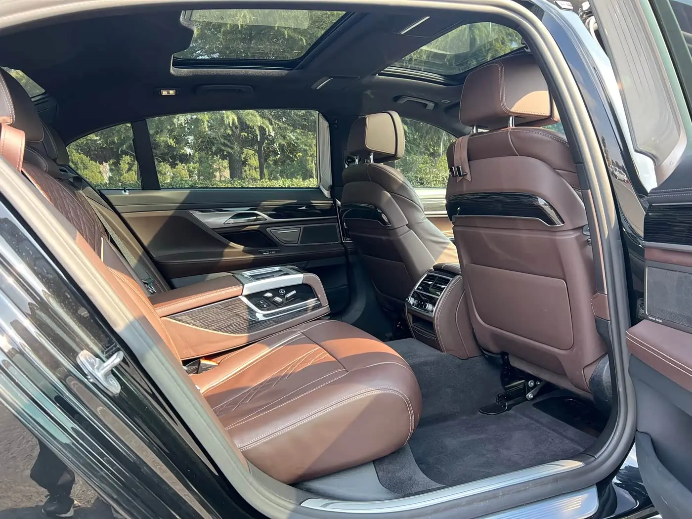 BMW 7 Series 2020 — Photo 10/20