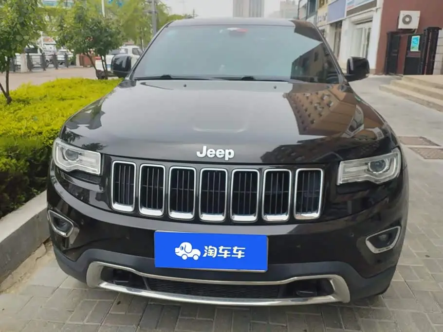 Jeep Grand Cherokee 2016 — Фото 2/16
