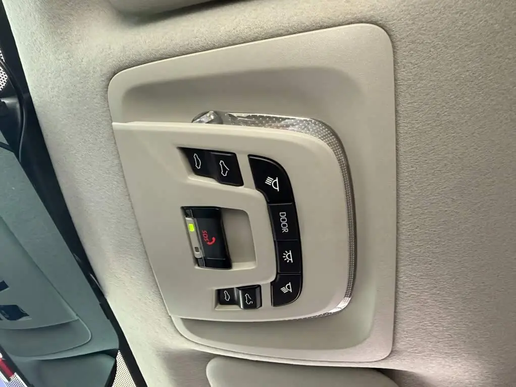 Toyota Corolla 2023 — Фото 14/20