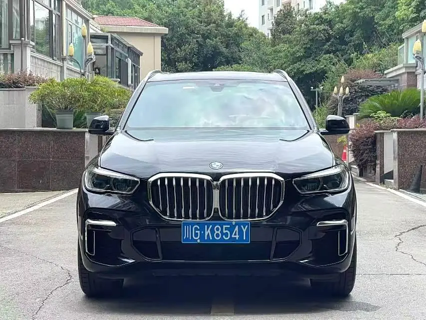 BMW X5 2022 — Фото 2/9
