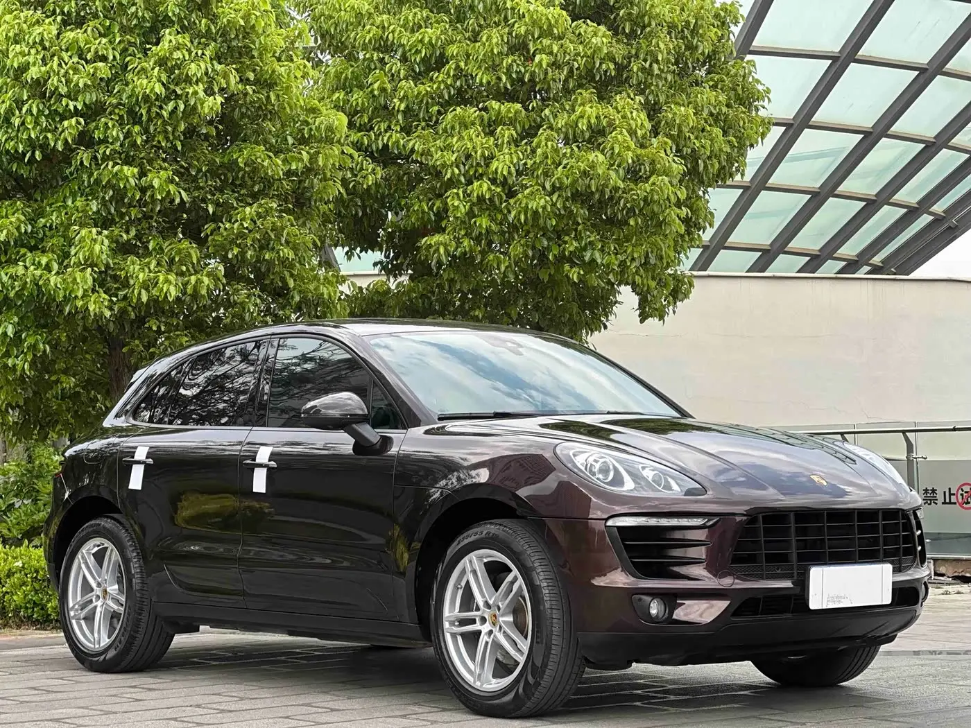 Porsche Macan 2017 — Photo 2/11