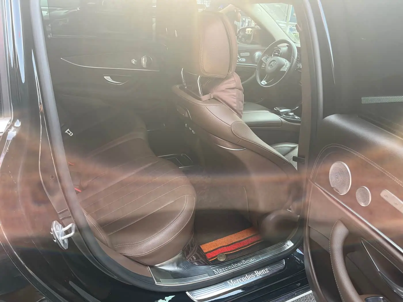 Mercedes-Benz E-Class 2017 — Фото 14/18