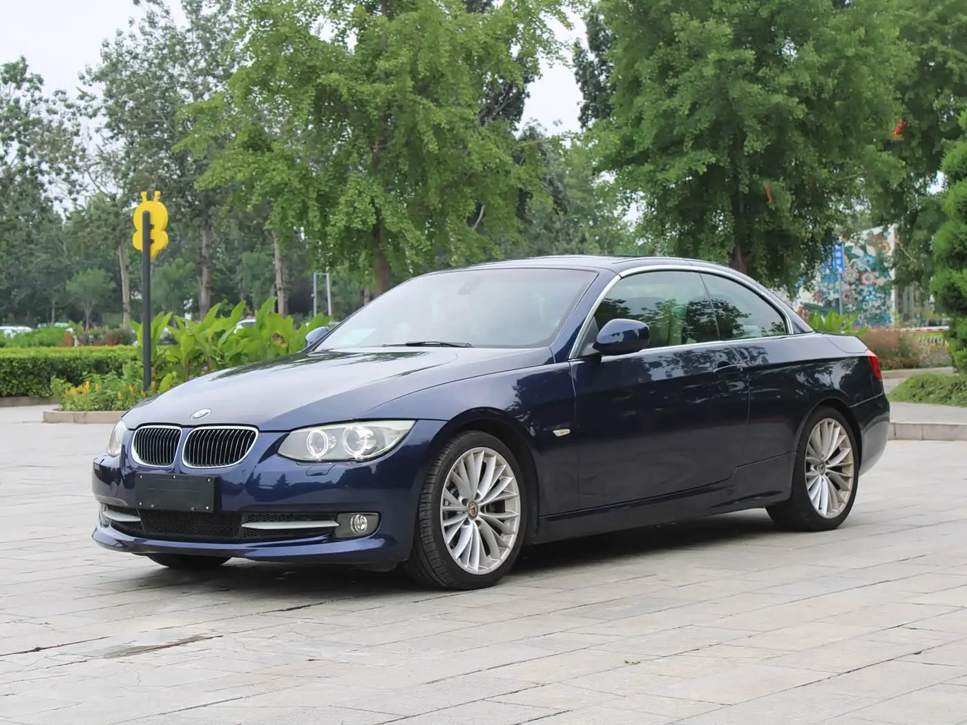 BMW 3 Series 2010 — Şəkil 1/20