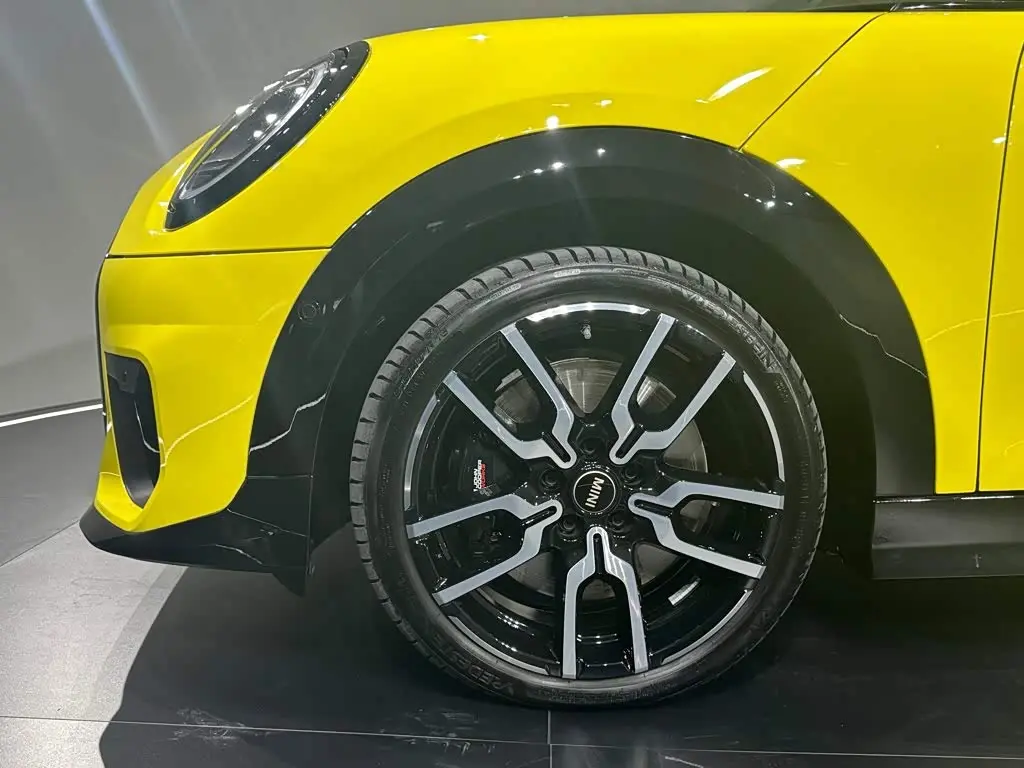 MINI MINI 2025 — Şəkil 12/18