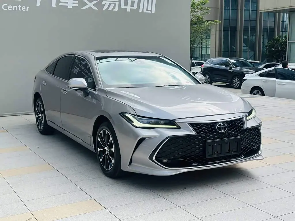 Toyota Avalon 2023 — ფოტო 3/20