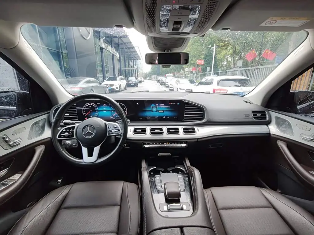 Mercedes-Benz GLE 2020 — Photo 7/17