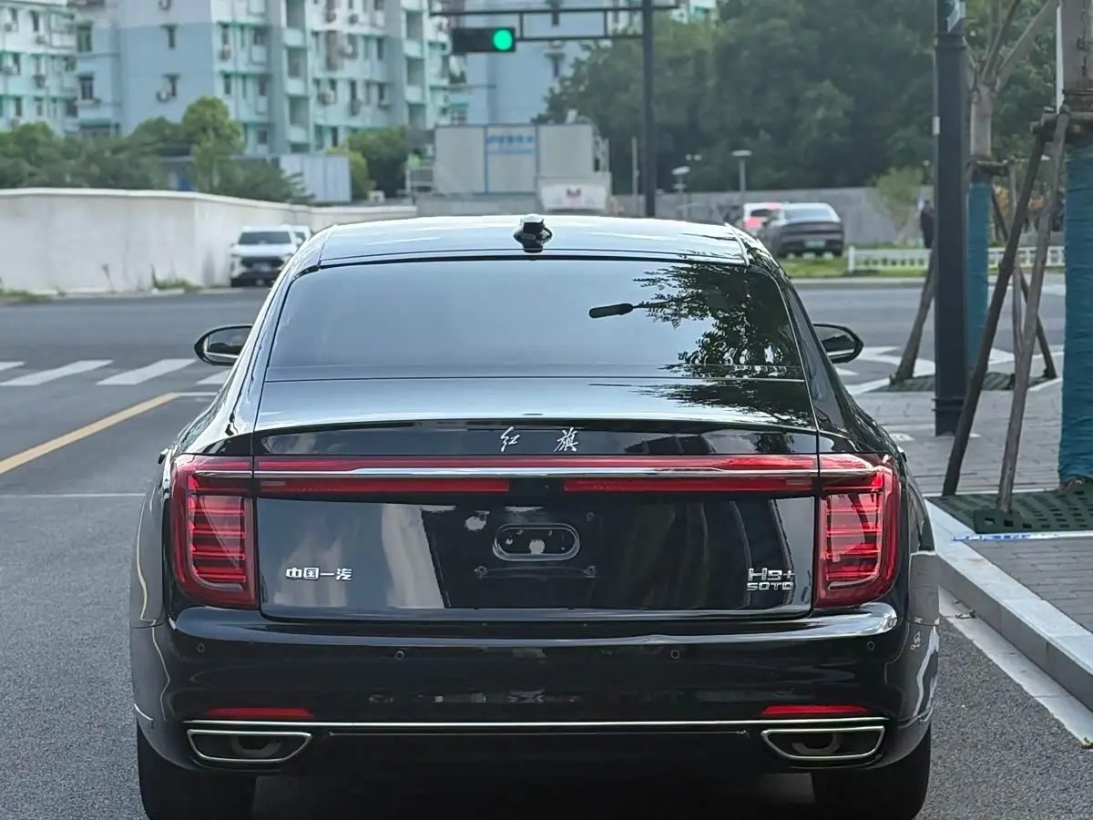 Hongqi H9 2022 — Photo 5/14