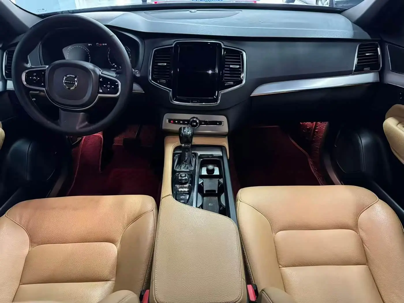 Volvo XC90 2017 — Photo 4/9