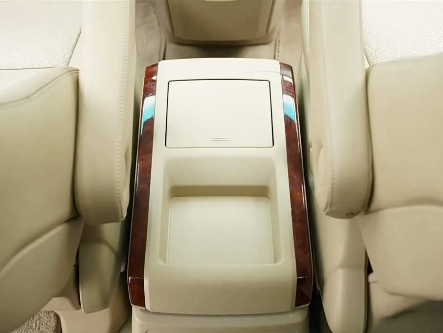 Toyota Alphard 2010 — Фото 17/20