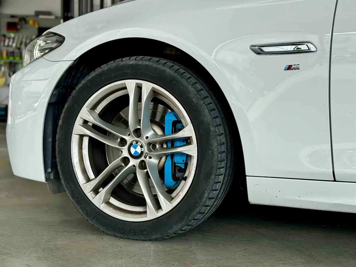 BMW 5 Series 2014 — Şəkil 8/15