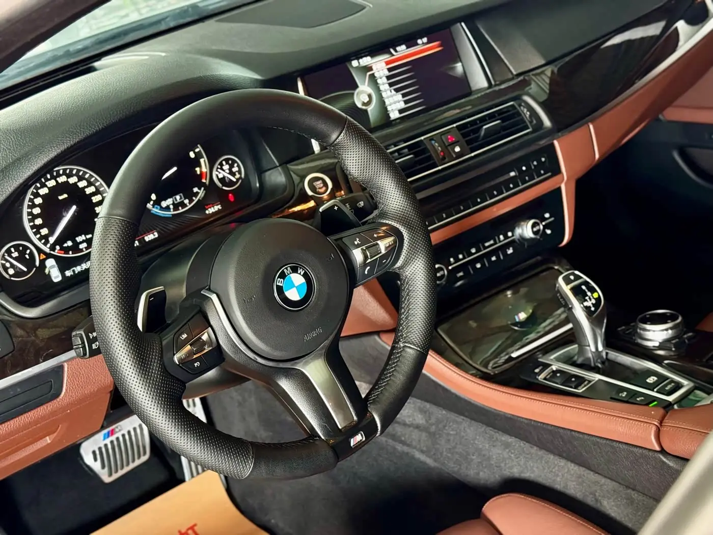 BMW 5 Series 2014 — Şəkil 13/15