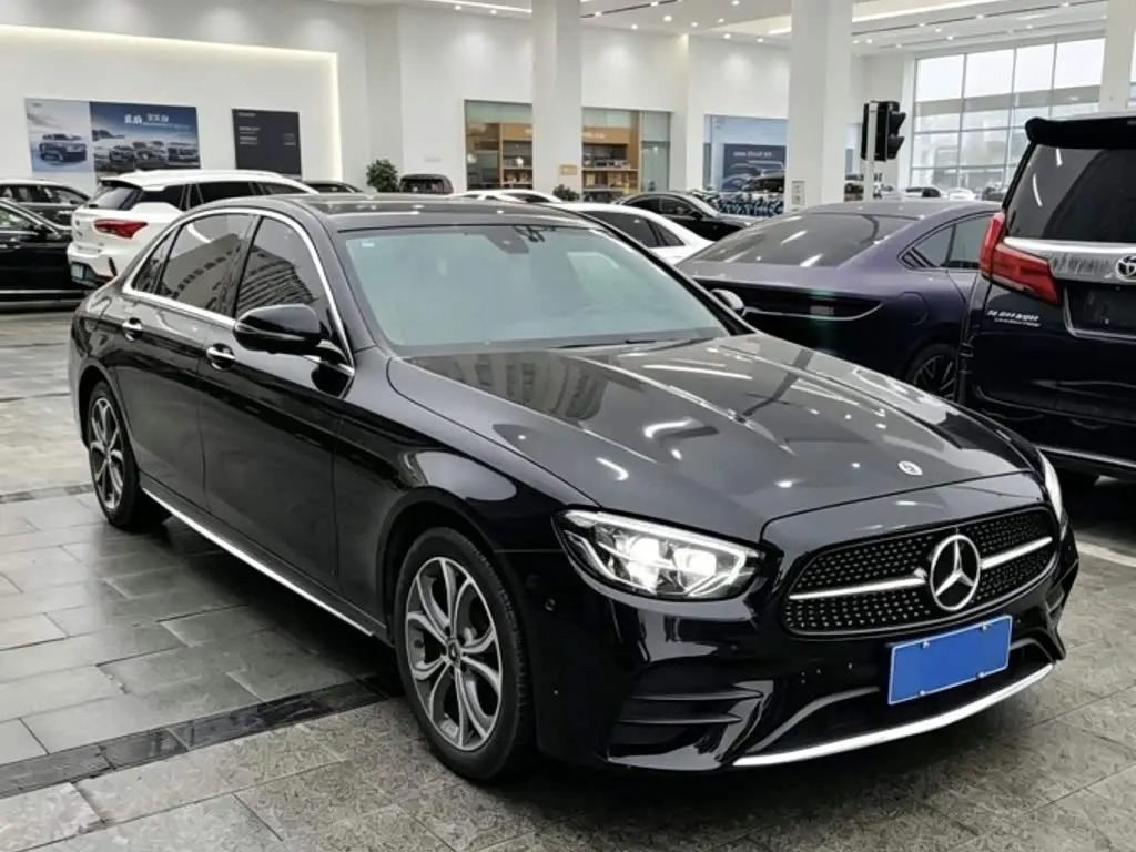 Mercedes-Benz E-Class 2021 — Фото 2/6