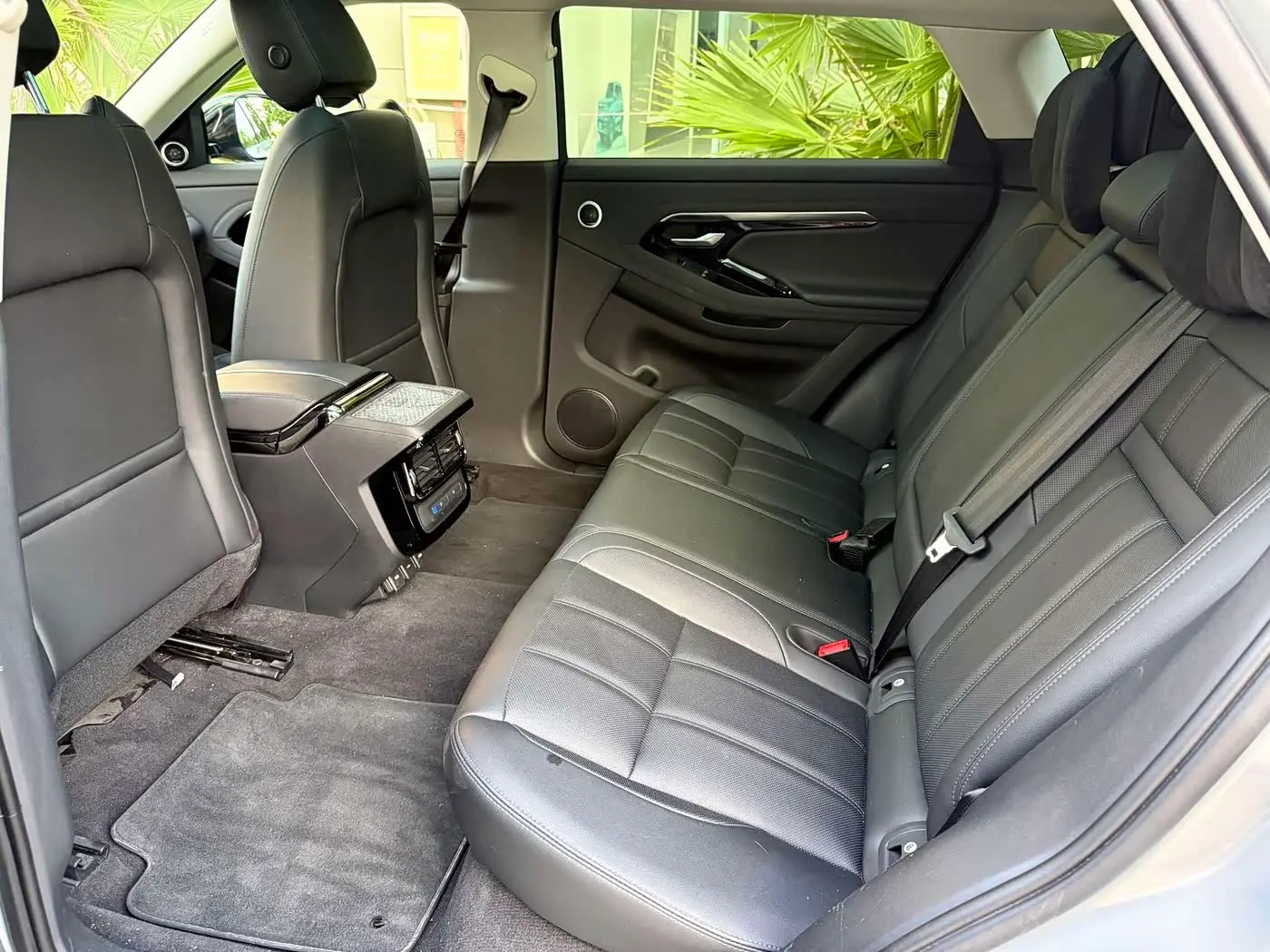 Land Rover Range Rover Evoque 2022 — Фото 12/18