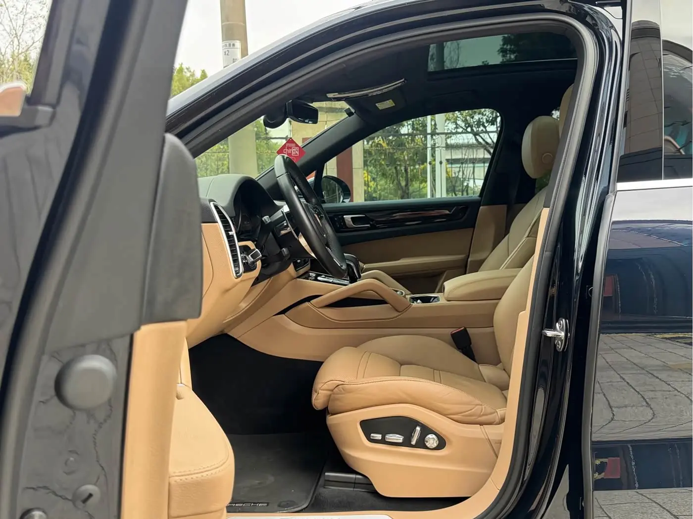 Porsche Cayenne 2018 — Фото 9/14
