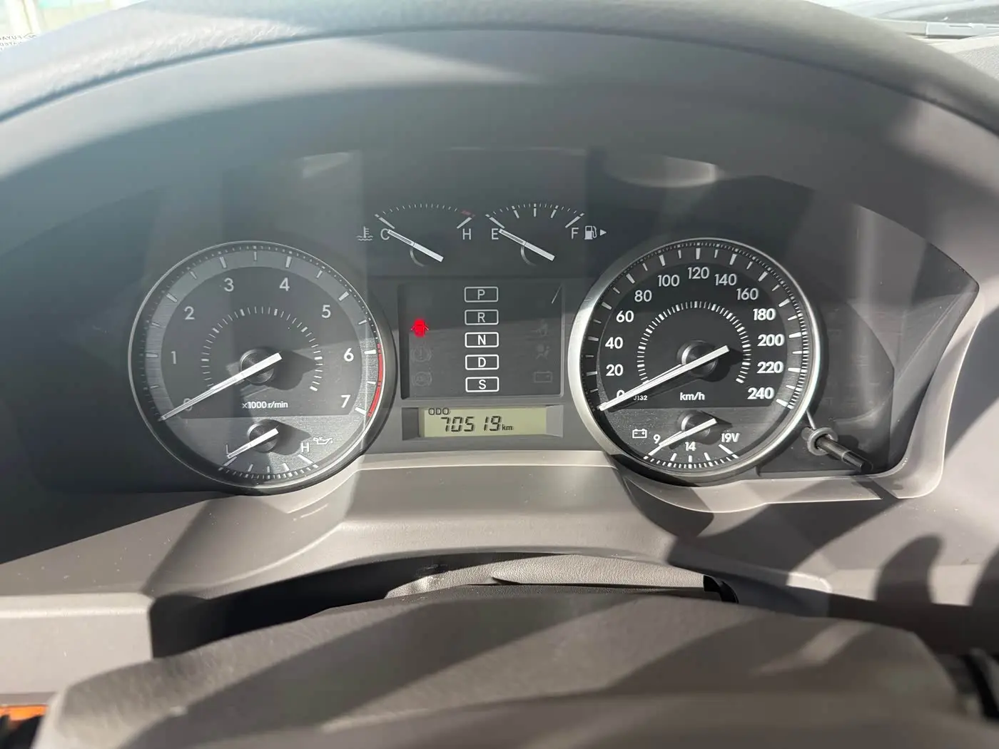 Toyota Land Cruiser 2017 — Photo 9/9